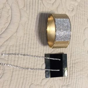 Gold tone rhinestone cuff bracelet & Earrings